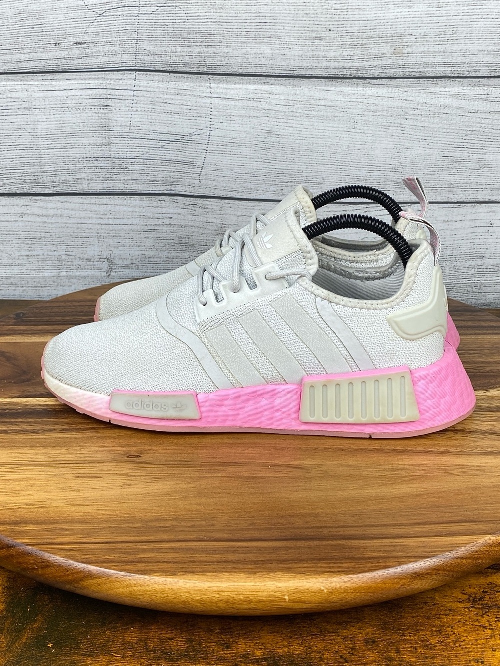 adidas NMD R1 Grey Bliss Pink Women’s Shoes GW9462 Sneaker Size 6.5